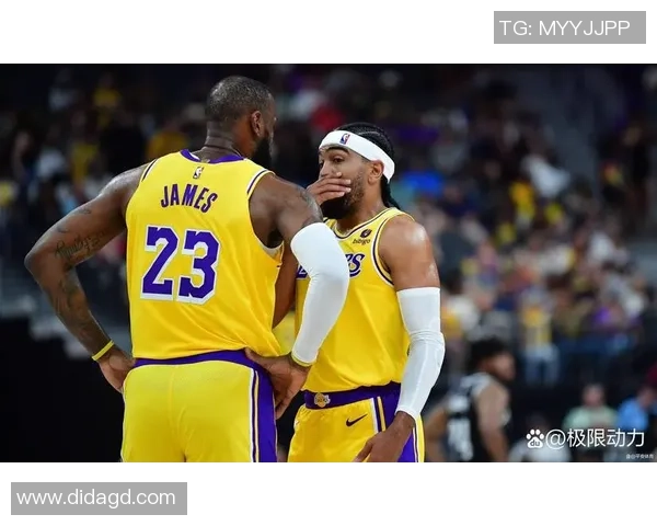 2000年马刺与湖人激战回顾：NBA季后赛经典对决的传奇篇章